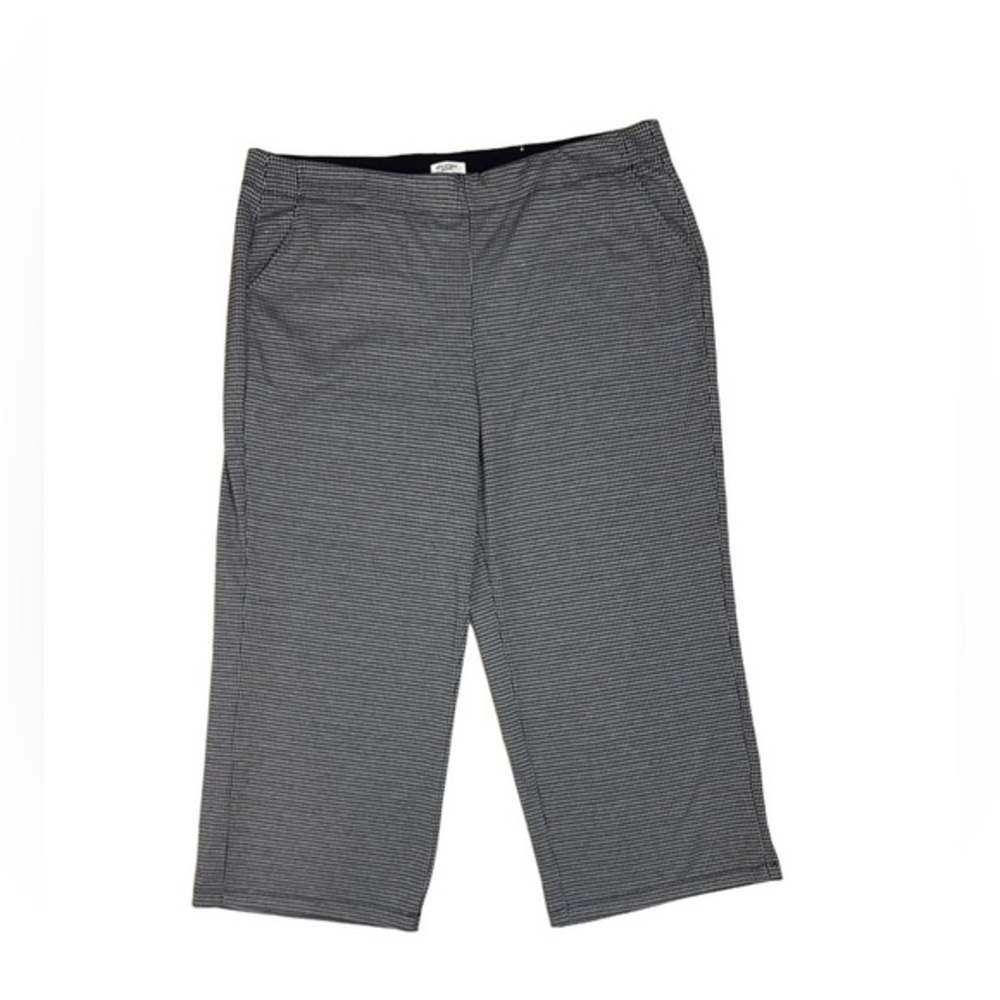 ⭐️ NWT- Max Studio London - Gray Cropped Pants- size 3X